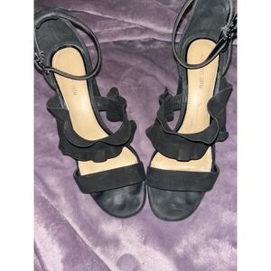 Gianni Bini Black Ruffle Heeled Sandals Ankle Strap‎ Block Heel Women's Size 8.5